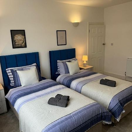 Smart Guest Rooms Fast Access To Central London Via Piccadilly Line New Southgate Esterno foto