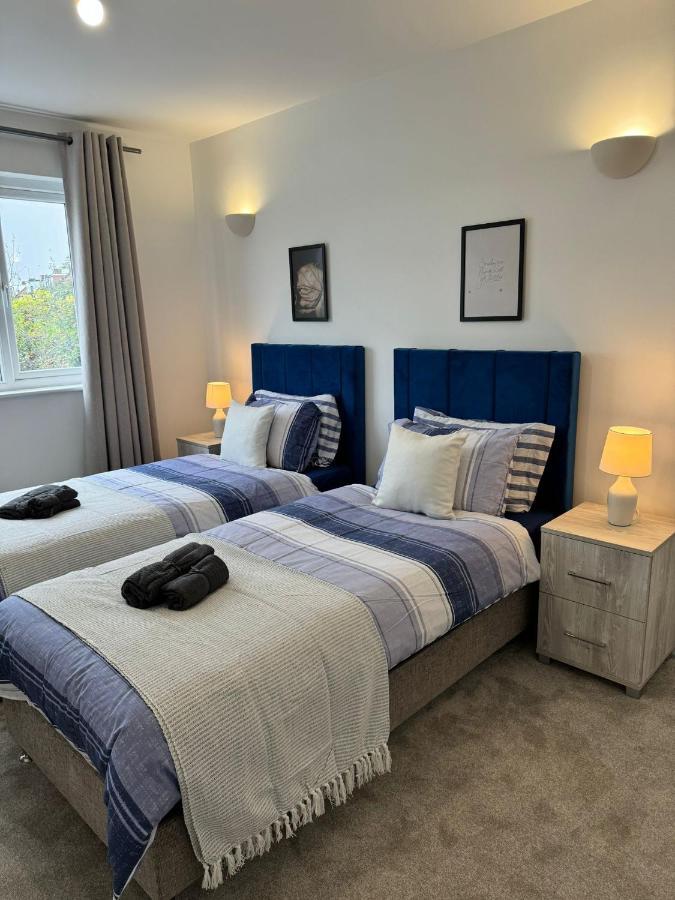 Smart Guest Rooms Fast Access To Central London Via Piccadilly Line New Southgate Esterno foto
