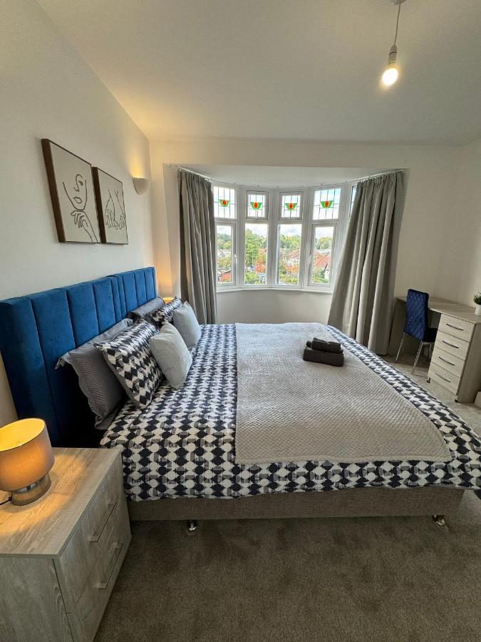 Smart Guest Rooms Fast Access To Central London Via Piccadilly Line New Southgate Esterno foto