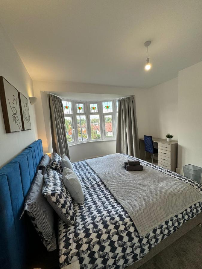 Smart Guest Rooms Fast Access To Central London Via Piccadilly Line New Southgate Esterno foto